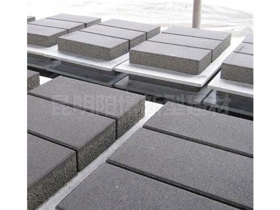 水泥制品在道路建設中的優勢有哪些？云南陽博水泥制品廠家分享
